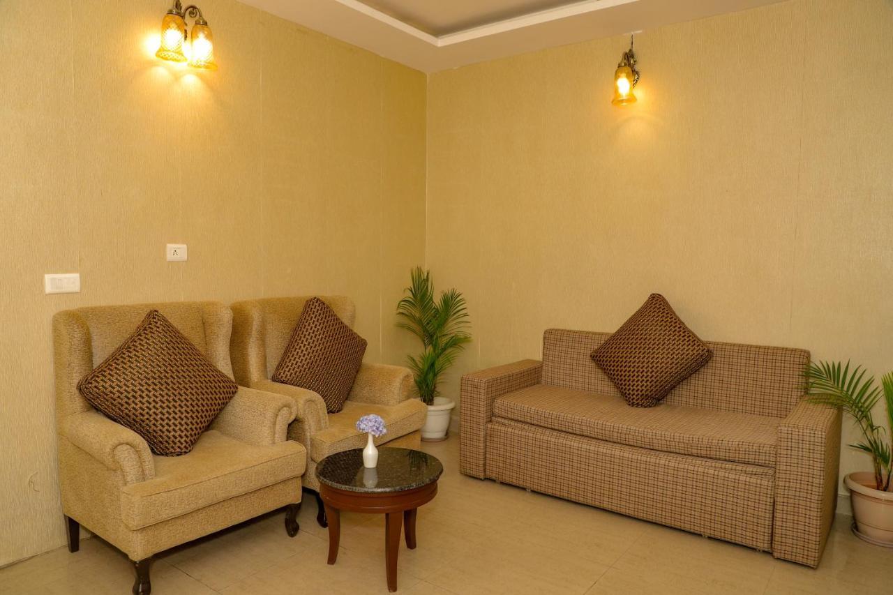 Excel Hotels And Resorts Bhīm Tāl Exterior foto